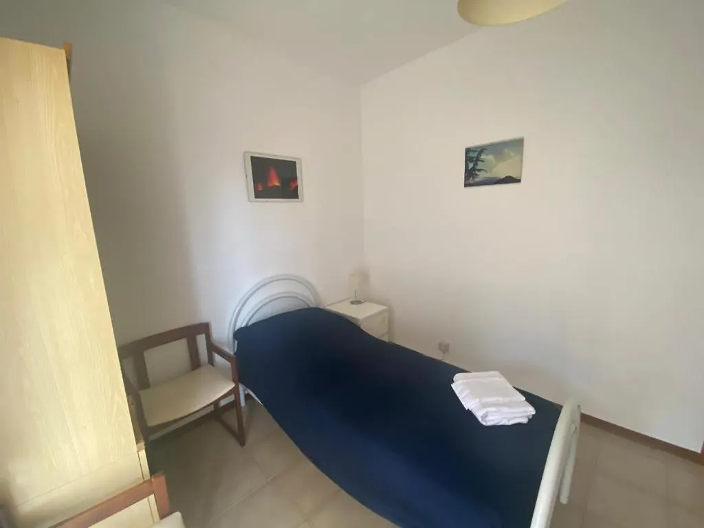 Terrazza Sull'Etna Holidays Apartment タオルミーナ
