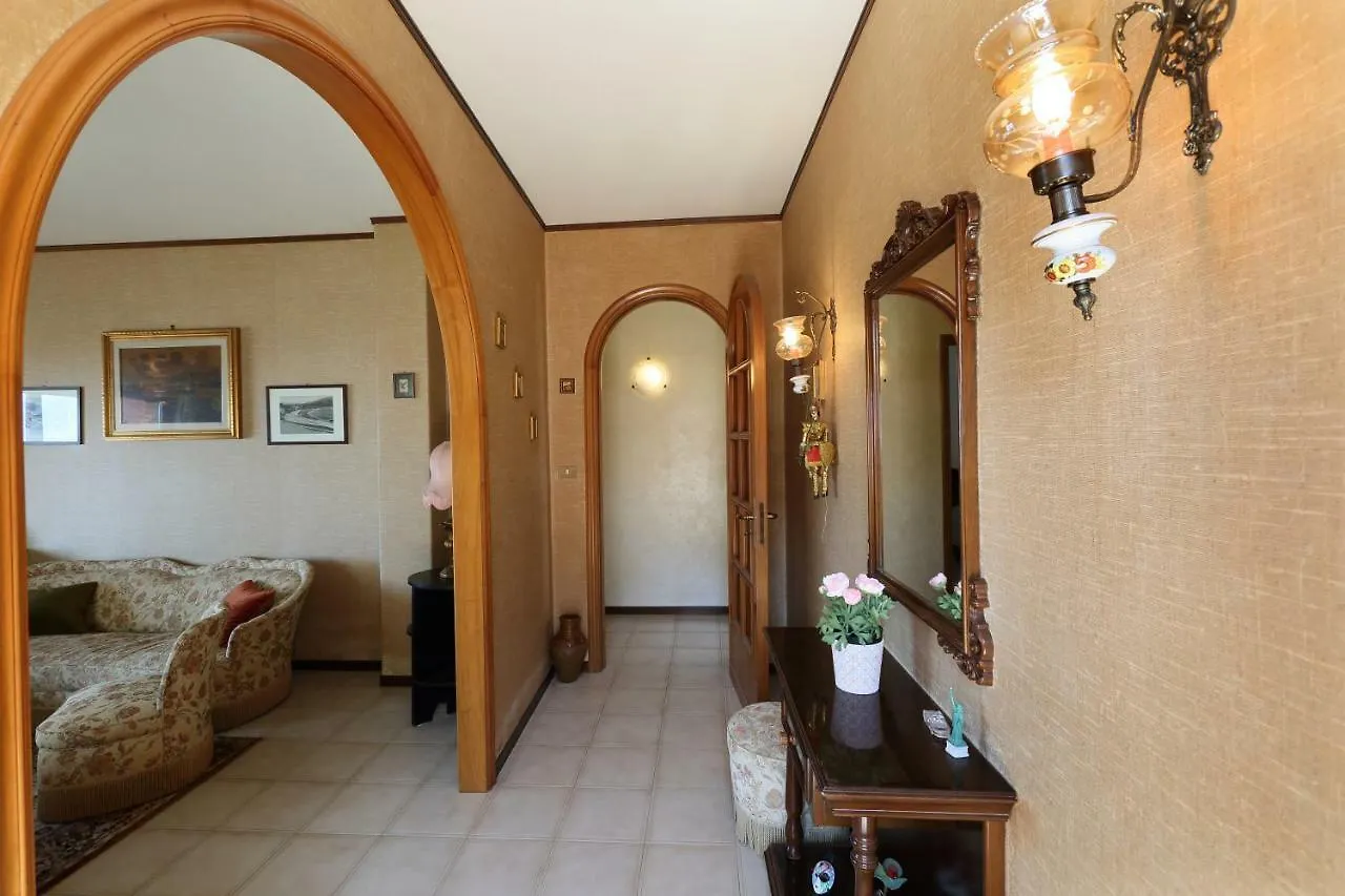 Terrazza Sull'Etna Holidays Apartment タオルミーナ イタリア